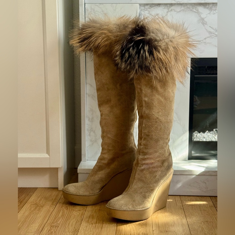Christian Dior Beige Suede Wedge Boots with Real Fur Trim – Size 8